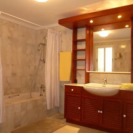 14716 Quality Close To Beach